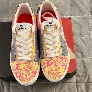 Airwalk ALYA2-J Women's Black, Pink and Yellow Patterned Sneakers, NWT